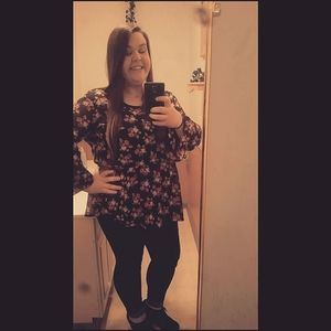 Meet your Posher, Deanna